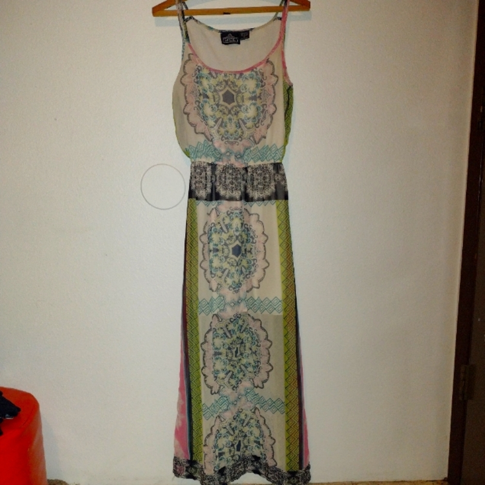 ANGIE SZ small Boho Sleeveless Maxi Dress